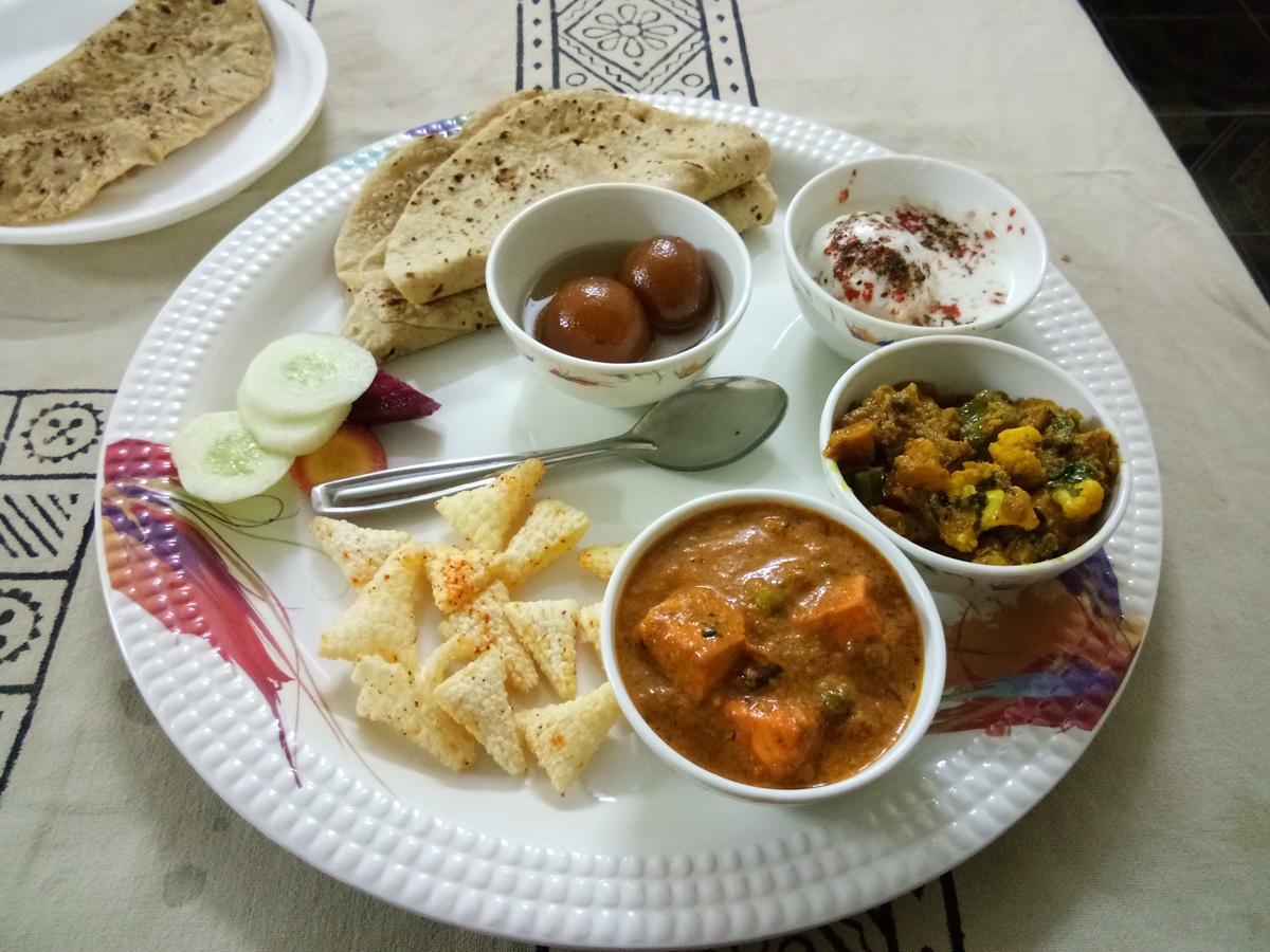 Grand Galaxy Hotel Krishna Nashik Eksteriør billede