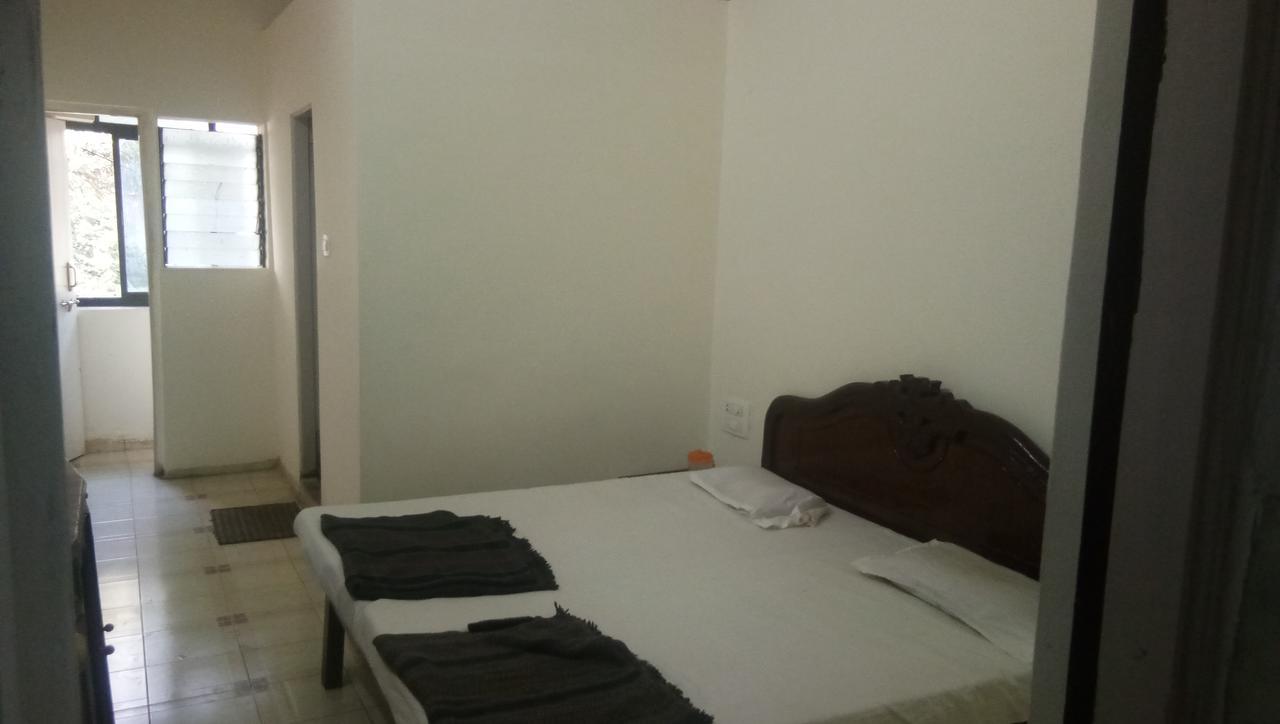 Grand Galaxy Hotel Krishna Nashik Eksteriør billede